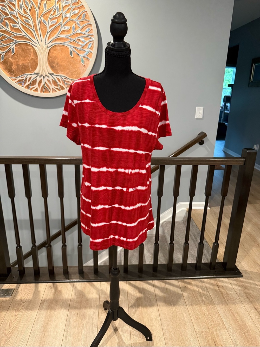 Belle Beach Women’s Red Tie-Dye Short Sleeve Scoop Neck Top